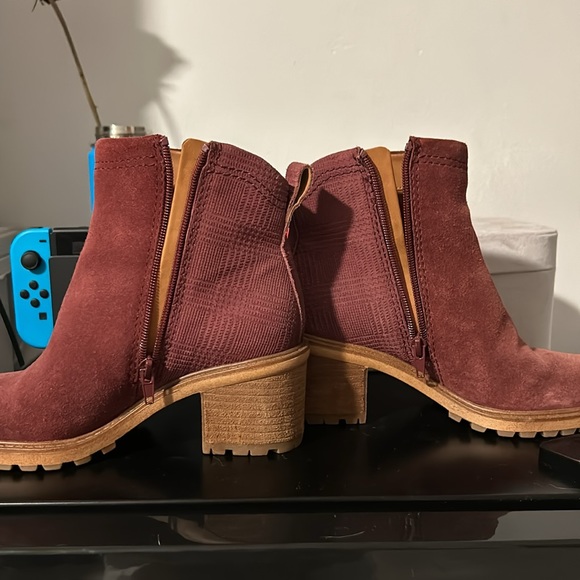 bootie shoes - Picture 2 of 4